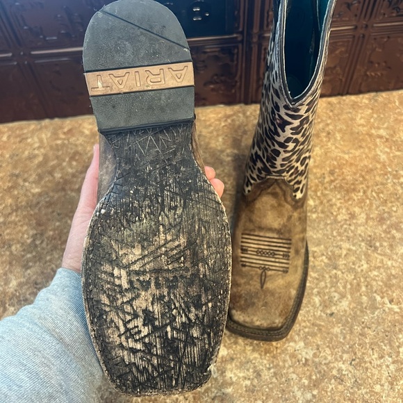 Ariat 6.5 Cheetah Western Boots - Picture 2 of 3